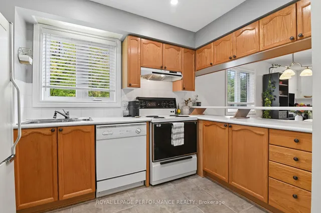266 Briston Private #6, Ottawa 2