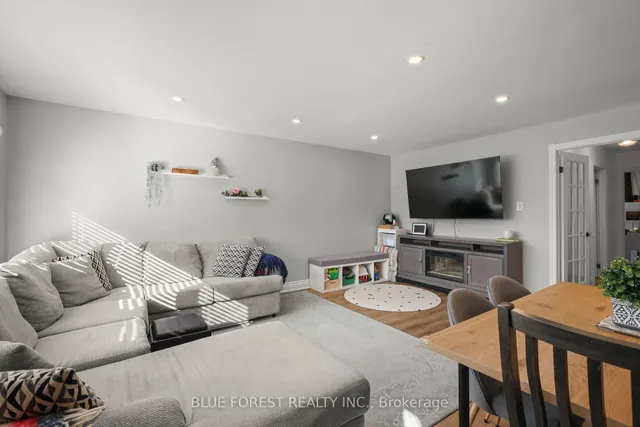 106 Harold Ct Crt, Lucan Biddulph 4