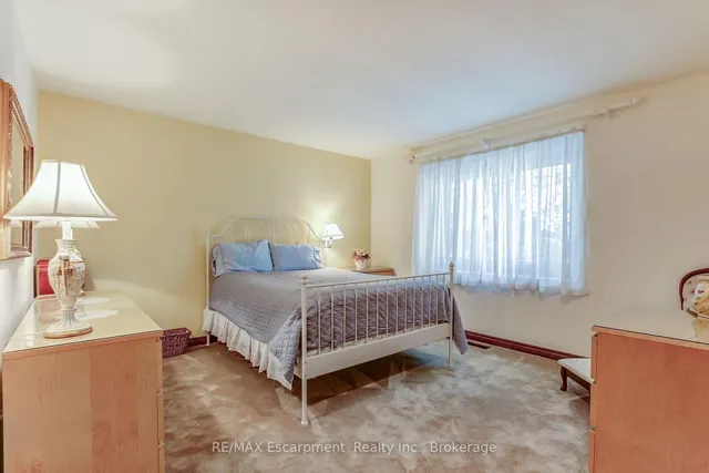 215 Briar Hill Cres, Hamilton 5
