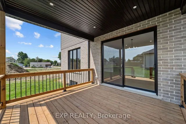 253 John St, Warwick 5