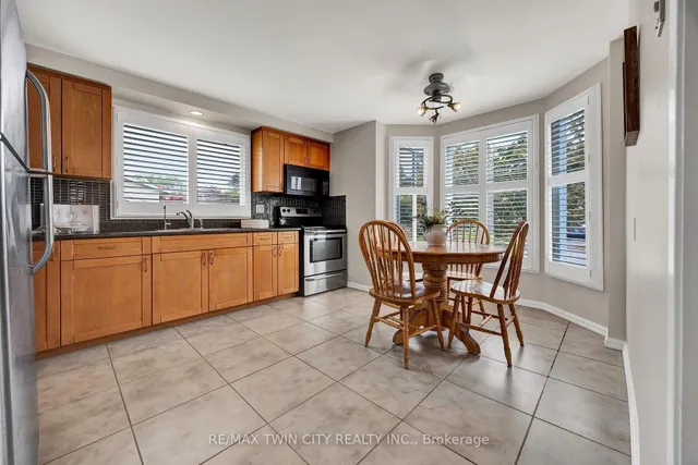 42 Blackwell Dr, Kitchener 5