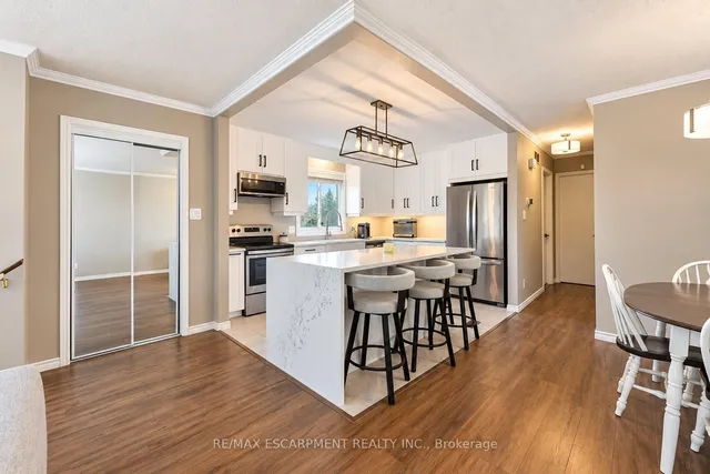 6 SANDRA Cres, Grimsby 4