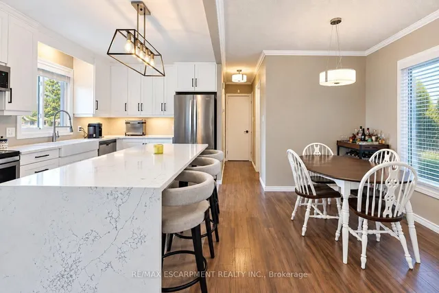 6 SANDRA Cres, Grimsby 5
