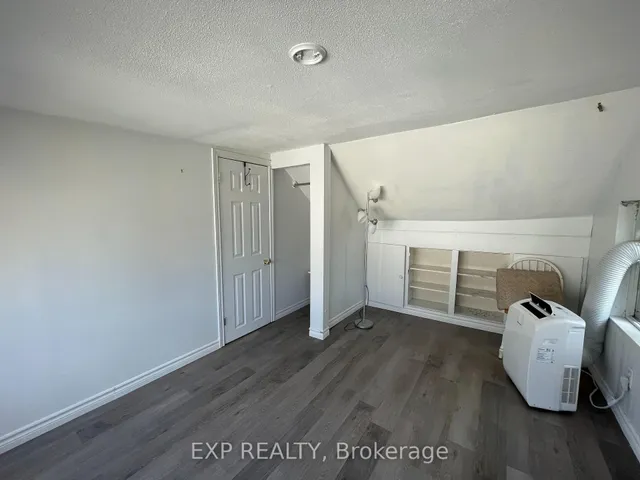 81 Holmes Ave, Hamilton 2