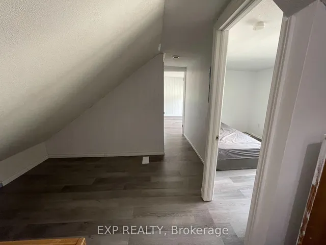 81 Holmes Ave, Hamilton 4