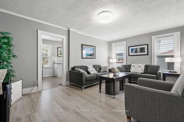 5429 Second Ave, Niagara Falls 2