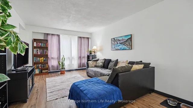 811 Tackaberry Dr, North Bay 3