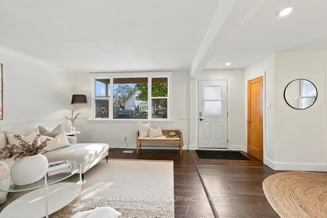 284 East 21st St, Hamilton 5