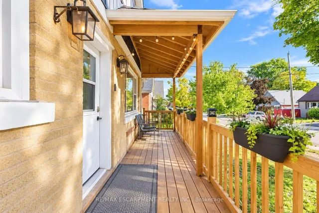 284 East 21st St, Hamilton 2