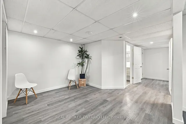 1335 Drummond Con 12b Concession, Lanark 5