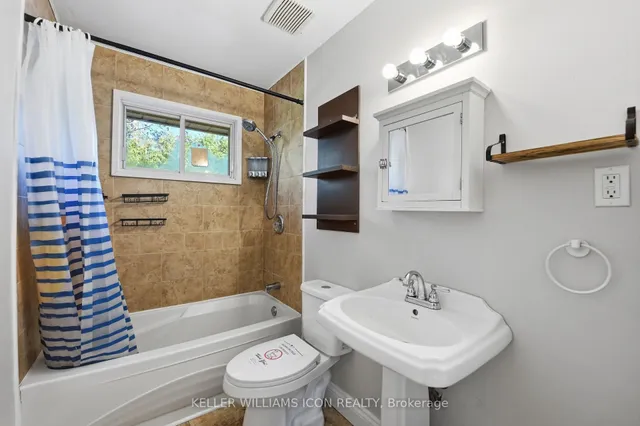 103 Harris Pl, Ottawa 3