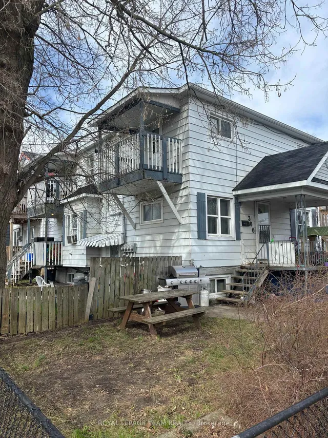 300 St Felix St, Cornwall 2