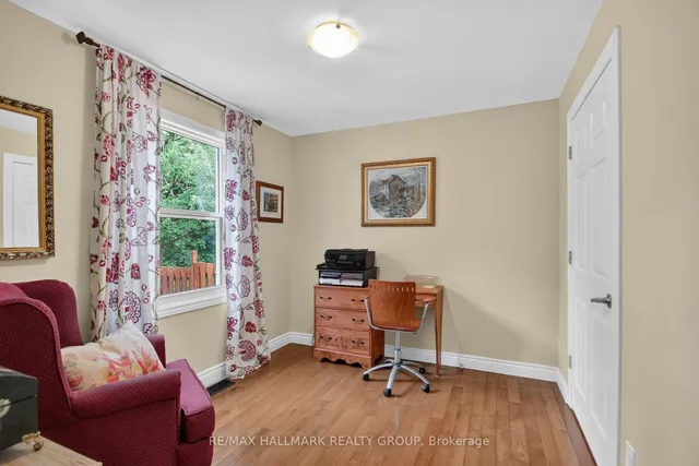 1965 Rosebella Ave, Ottawa 4