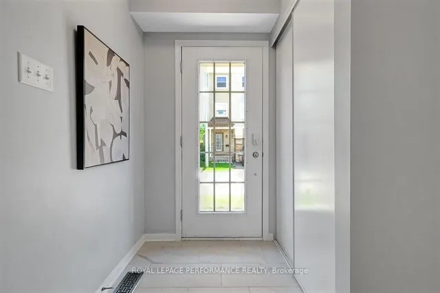759 Sanibel Private, Ottawa 4