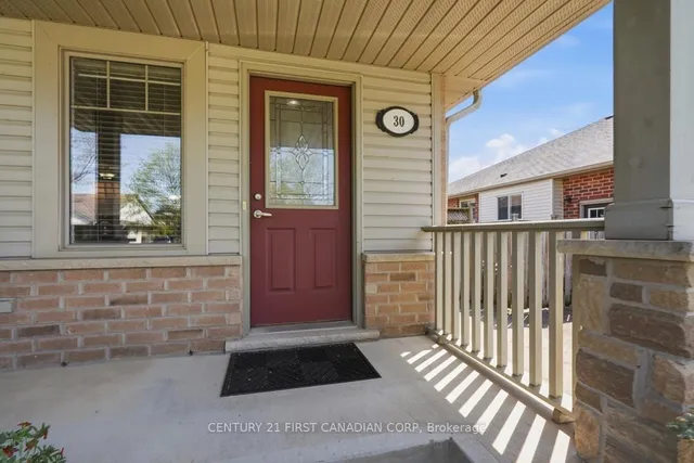 30 Pear Tree Ave, St. Thomas 3