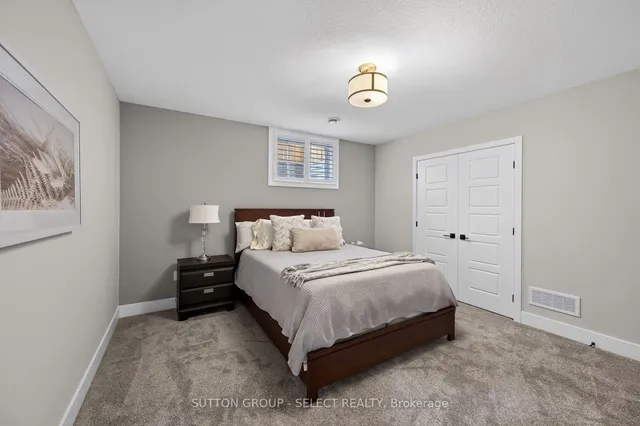 38 Royal Dornoch Dr, St. Thomas 2