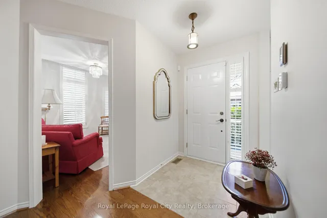 60 Ptarmigan Dr #37, Guelph 3