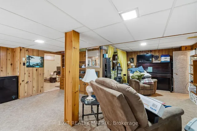 1055 Victoria St, Champlain 4