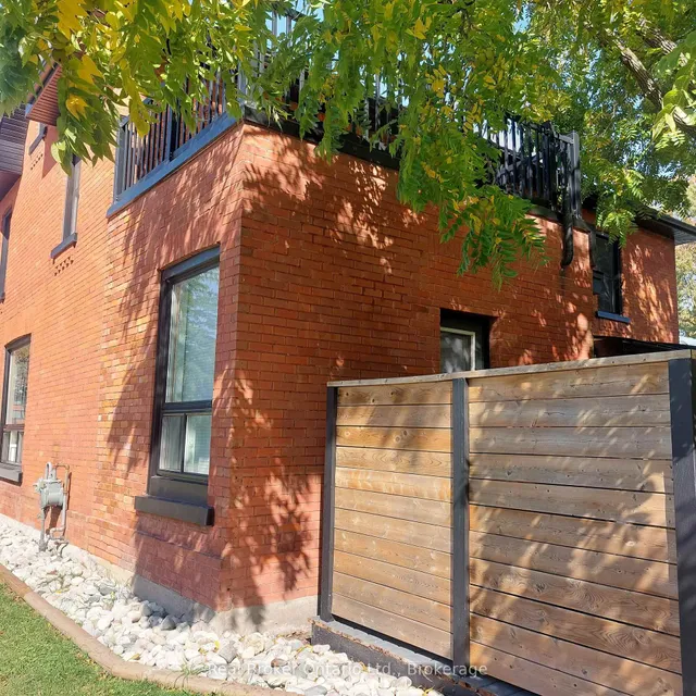 4 Cambria St, Stratford 2