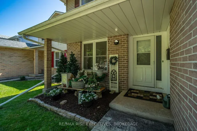 149 Grenadier Dr, Kingston 5