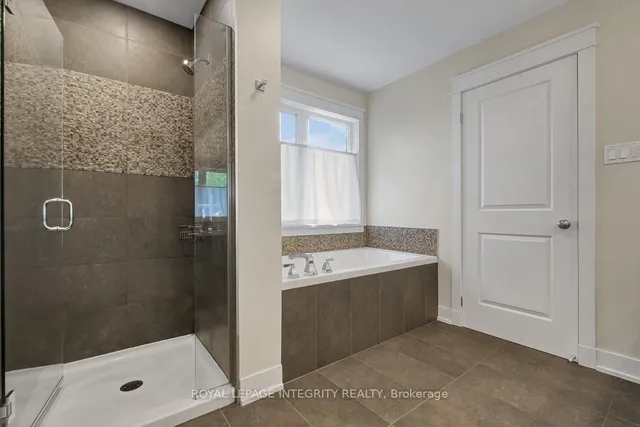 850 Tavistock Rd, Ottawa 3