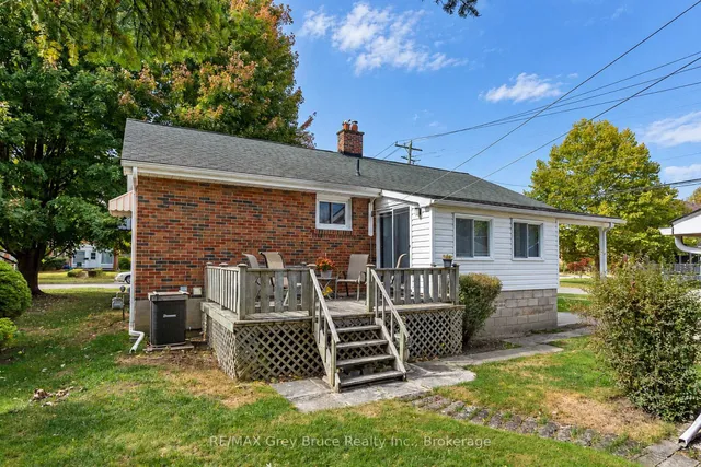 1195 4th Ave, Owen Sound 3