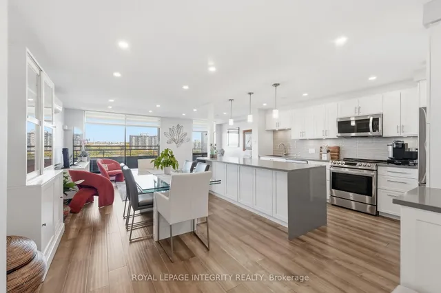 515 St Laurent Blvd #1210, Ottawa 4