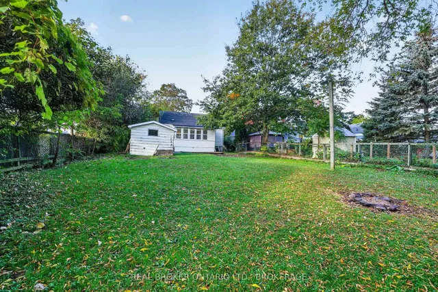 311 Hoople Ave, Cornwall 5