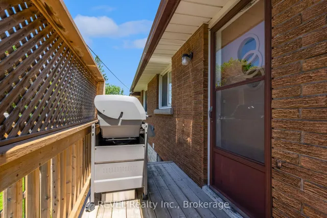 5 Armour Dr, Welland 4