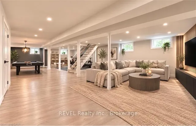 5 Armour Dr, Welland 5
