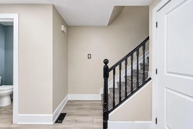 56 Poplar Dr, Cambridge 5