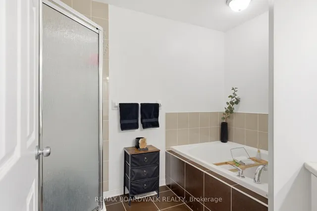 107 Caithness Private, Orleans 3