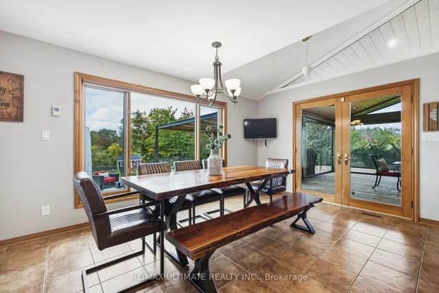 873421 5th Line Estates, Mono 3