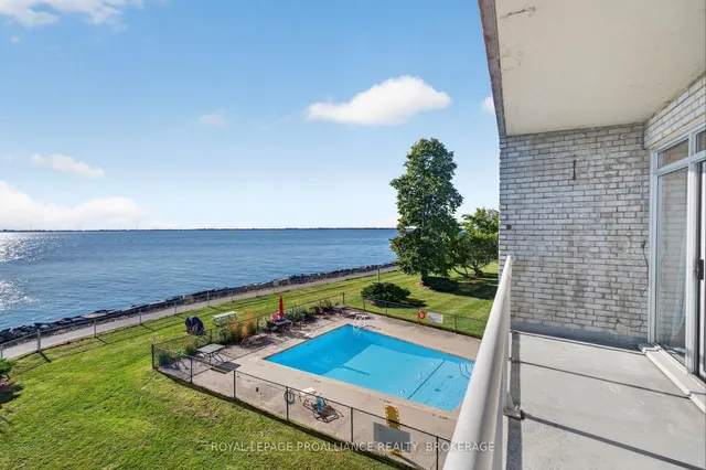 1 Mowat Ave #306, Kingston 3