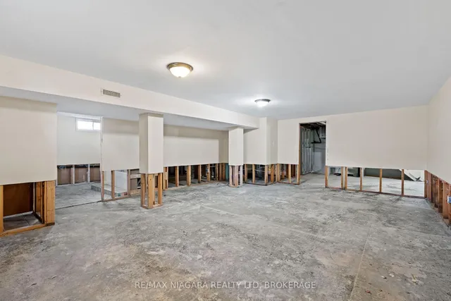256 Kingsway St, Welland 1