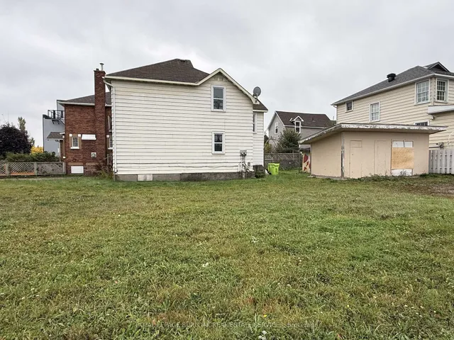 169 Huron St, Sault Ste Marie 5