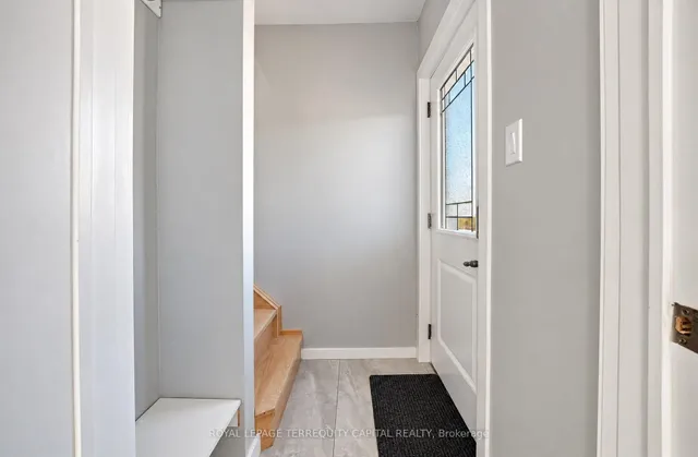 165 East West Line, Niagara-on-the-Lake 3