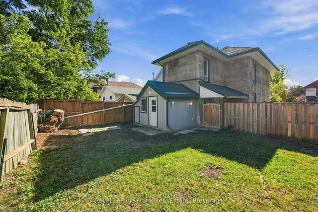 492 Hopkins Ave, Peterborough 5