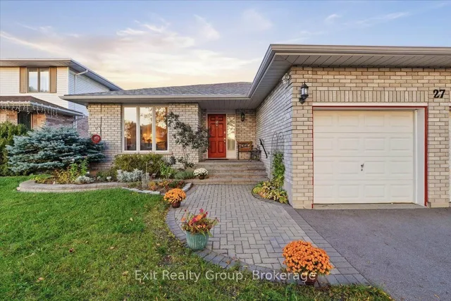 27 Dungannon Dr, Belleville 3