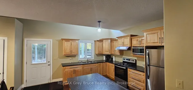 51 Lakewood Country Lane, Northern Bruce Peninsula 2