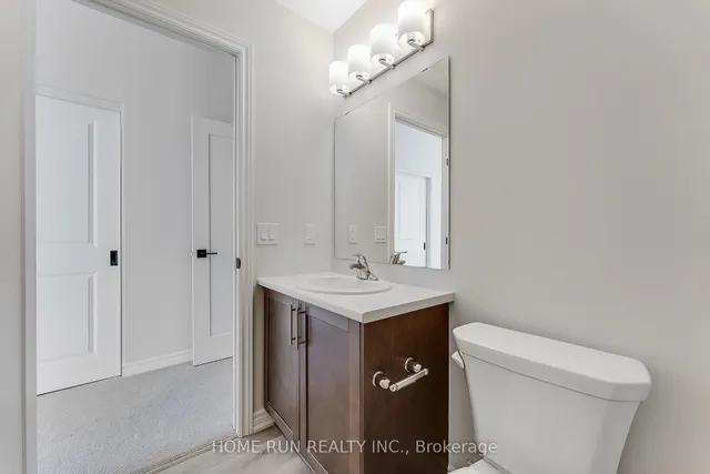 397 Codds Rd #302, Ottawa 4