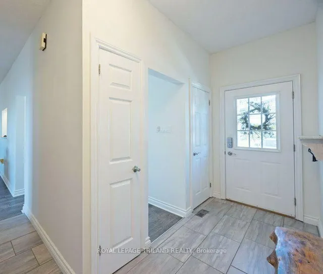 374 Front St #51, Central Elgin 2