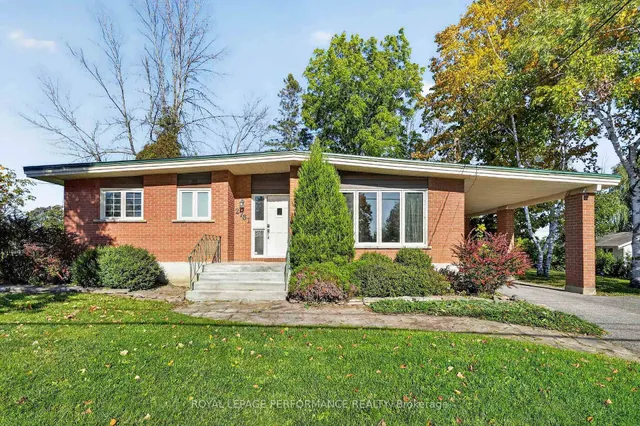 2761 Ross Ave, Cornwall 2