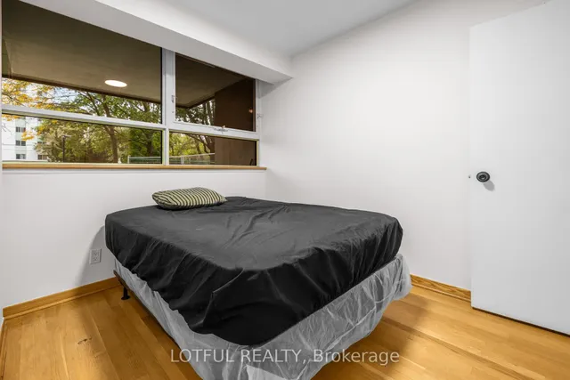 555 Brittany Dr #104, Ottawa 2