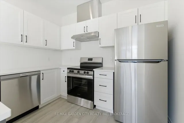 3693 ELM St, Fort Erie 4