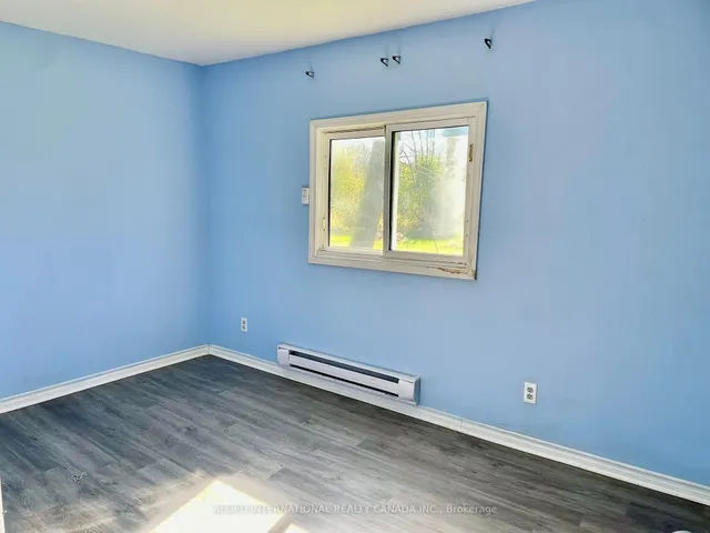 537 Burr Rd, Prince Edward County 2
