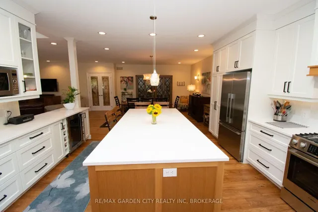 12 Power Glen Rd, St. Catharines 5