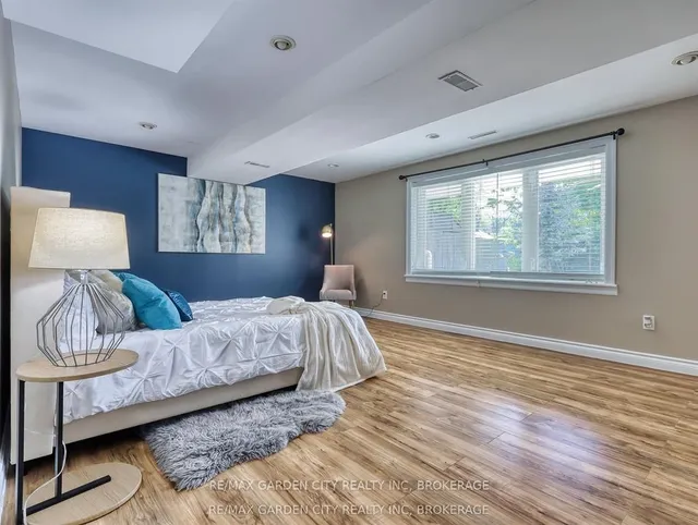 28 MARSDALE Dr, St. Catharines 3