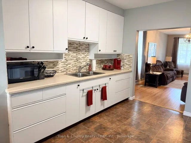 372 Mary St, Thunder Bay 2