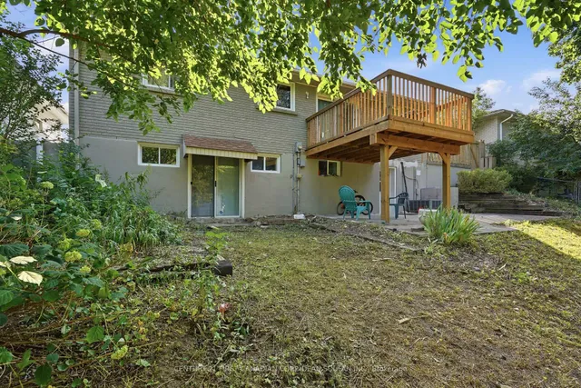 351 Briarhill Ave, London East 5